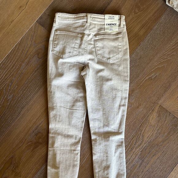 L’Agence High Line High Rise Skinny Jean in Biscuit - Picture 8 of 8